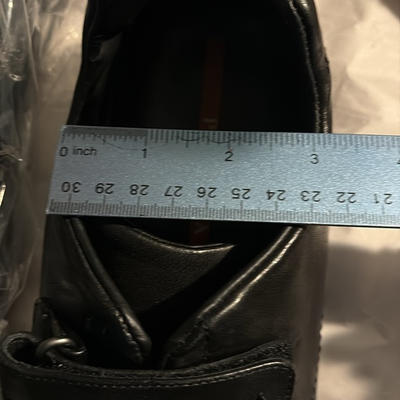 Size 11 Men’s Prada shoes - Picture 7 of 10